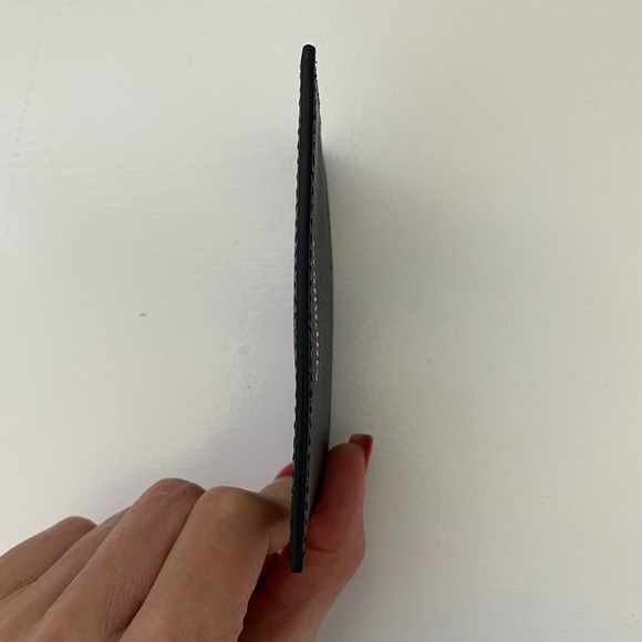 Authentic Burberry Cardholder Unisex - Picture 8 of 10